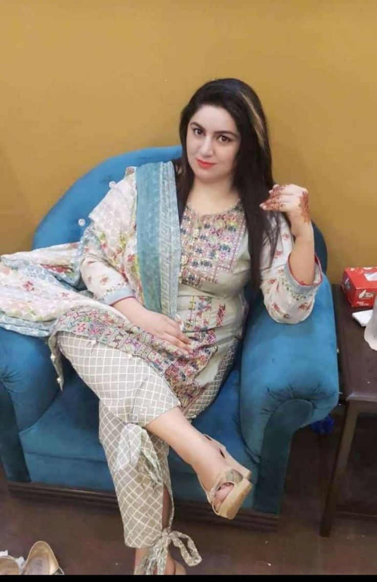 Maham - Hot Stone Therapist at Lahore Massage Center